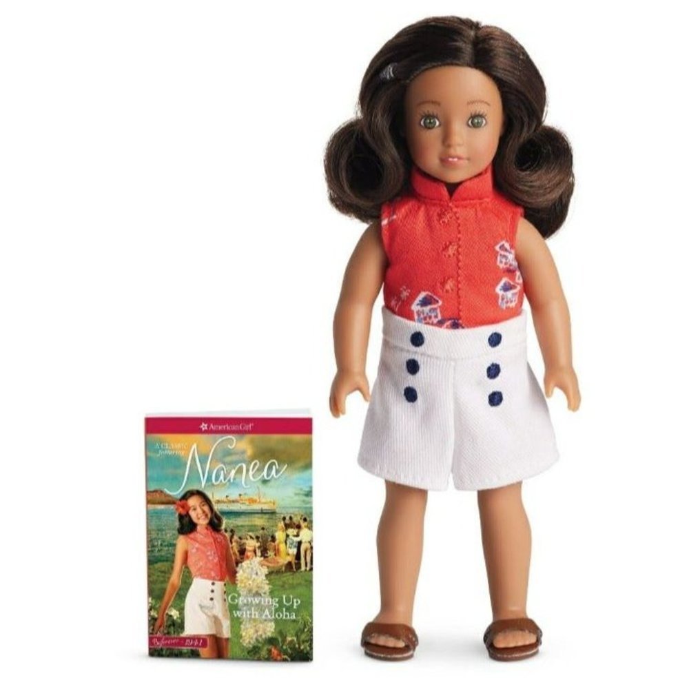 American Girl mini Doll Nanea & book | adorable and perfect little gift